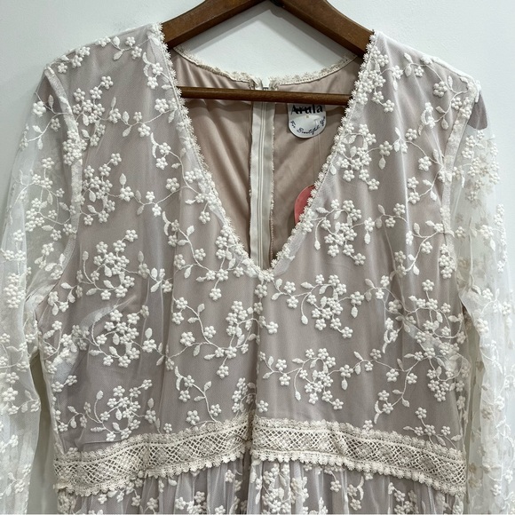 Arula cream floral lace nude underlay maxi dress wedding formal shower NEW - Picture 6 of 12